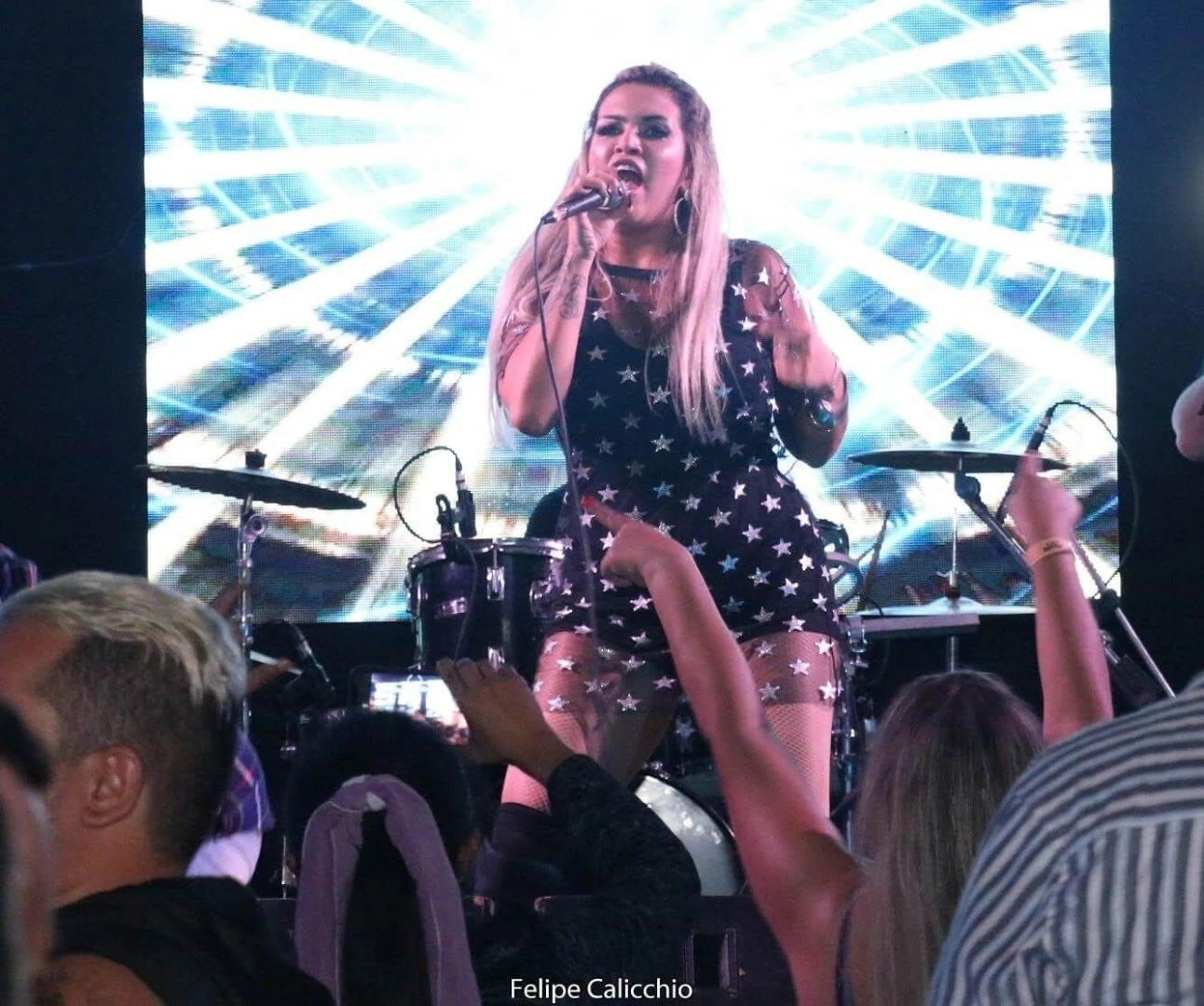 Vanessa Hariel (Canto)